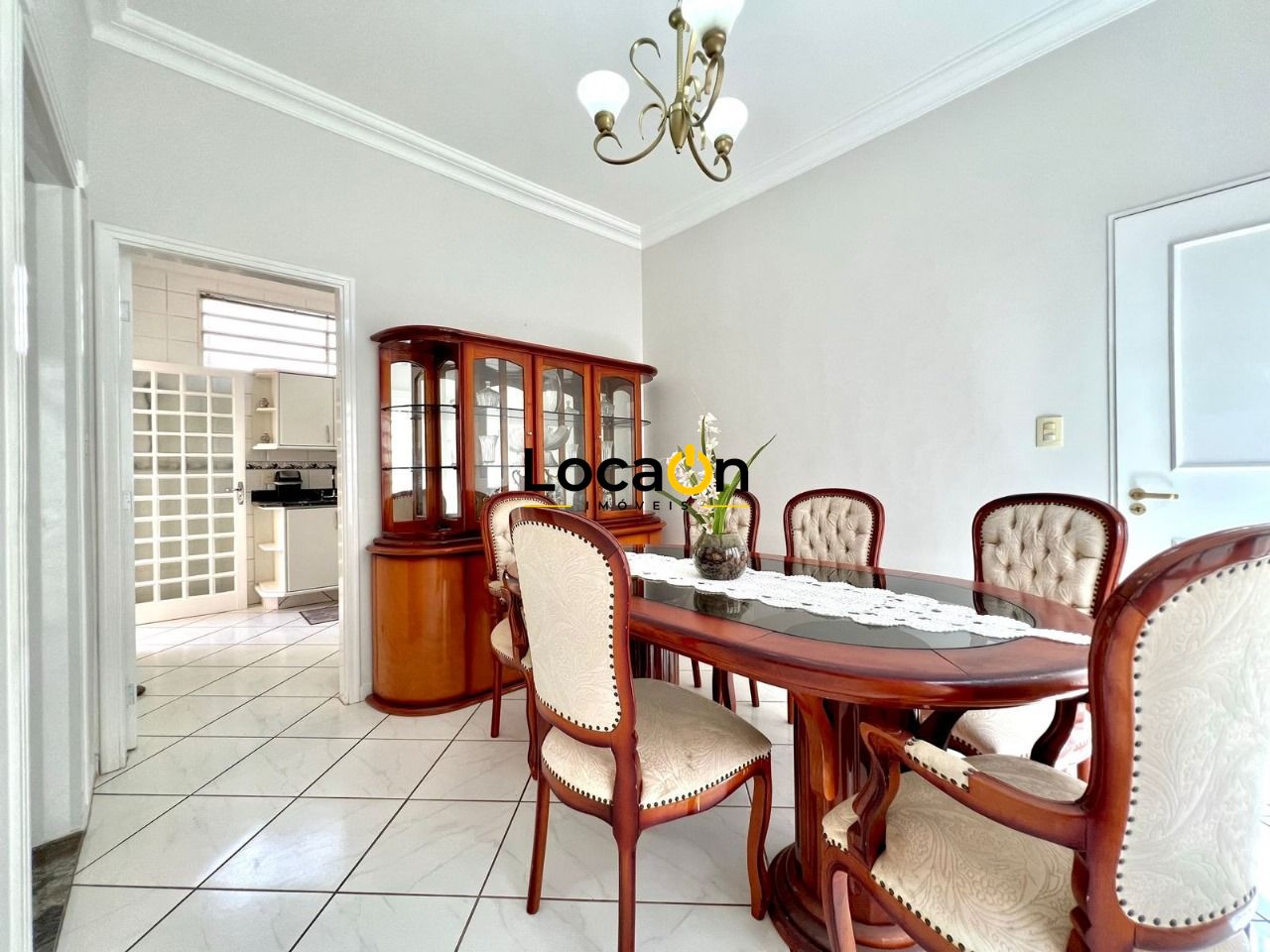 VENDE - Casa Térrea com 2 cozinhas, no barro do Ipiranga - Ribeirão preto