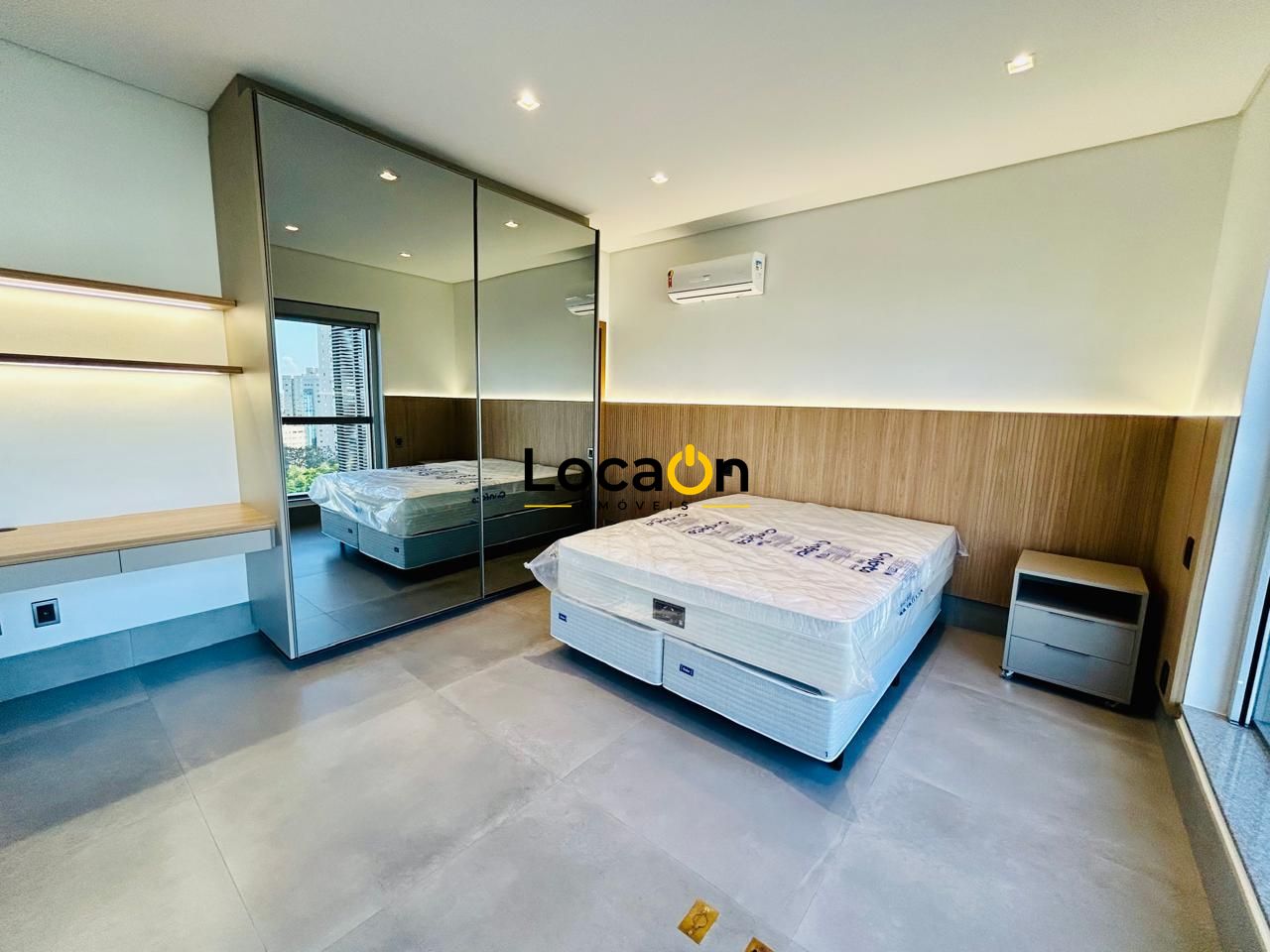 ALUGA - Studio Semi-mobiliado no Jardim Botânico - Cond. Le Mond Parc