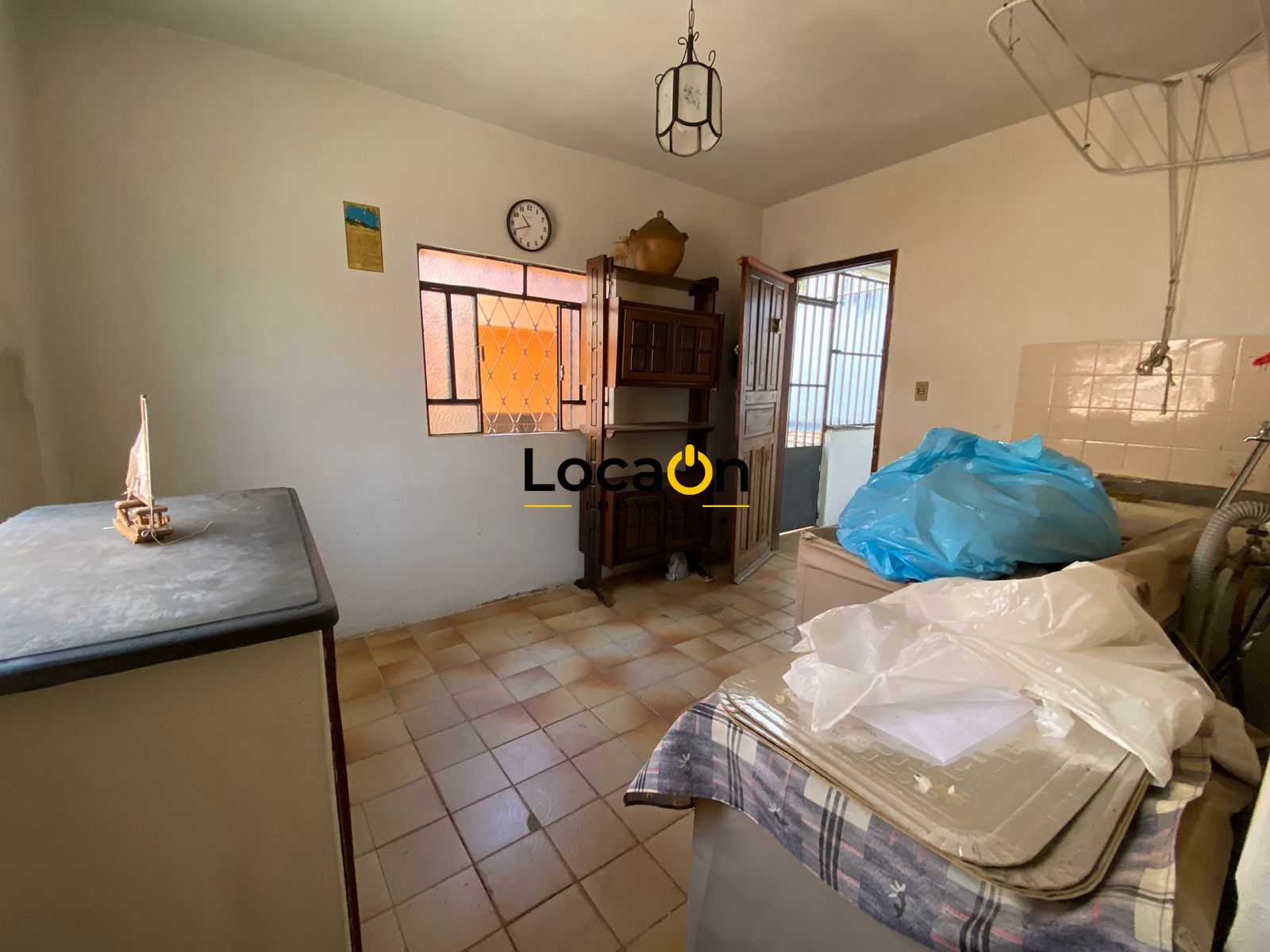 VENDE - Casa com 5 Quartos - Bairro Cidade Nova - Belo Horizonte