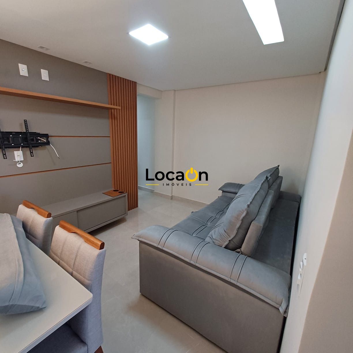 VENDE-SE apartamento com 2 quartos no bairro Granja de Freitas em Belo Horizonte