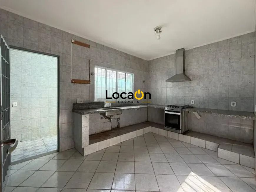Casa, 4 quartos, 332 m² - Foto 4