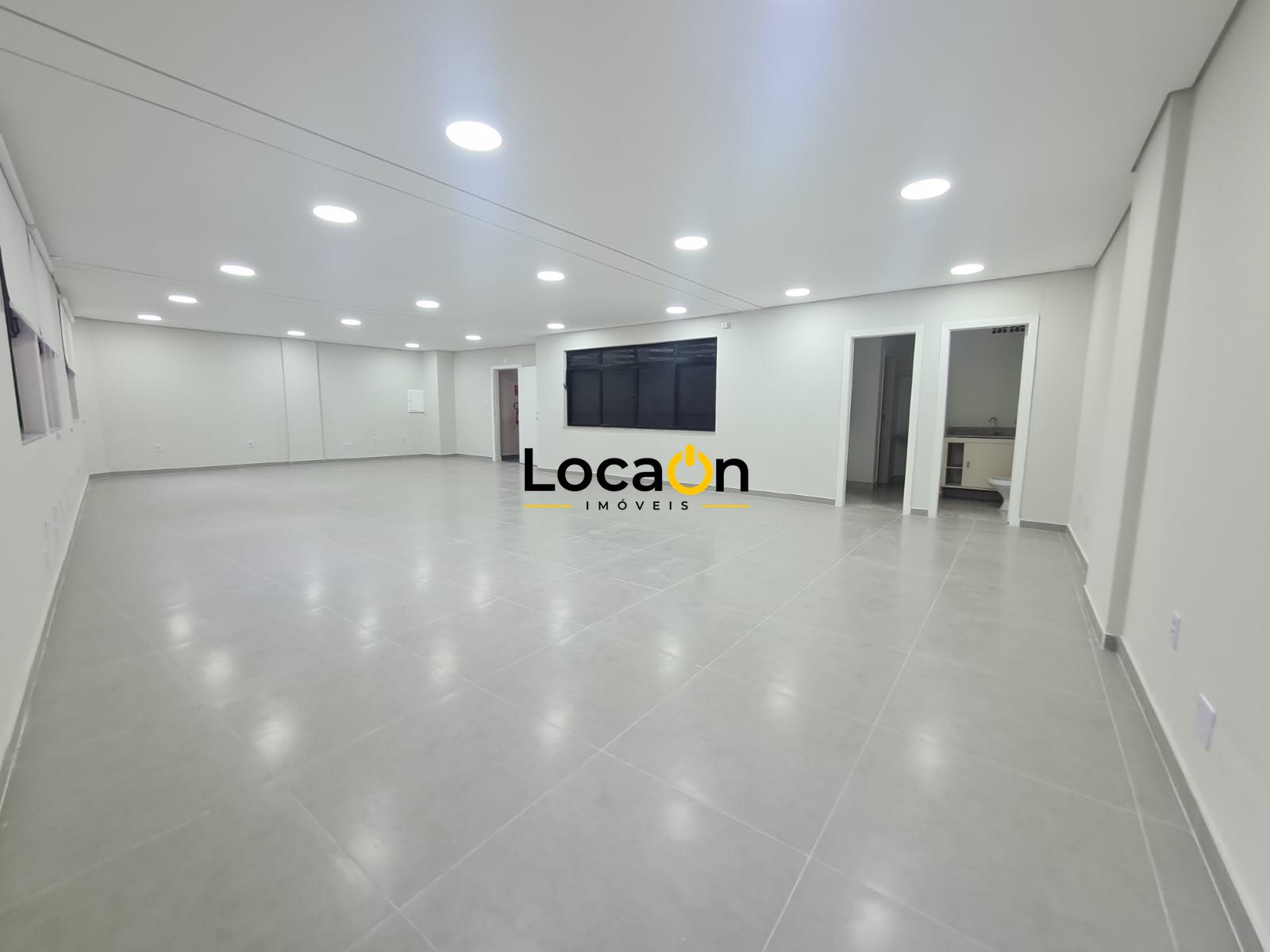 ALUGA - Conjunto Comercial / Sala para alugar 105 m² no centro de São Paulo/SP
