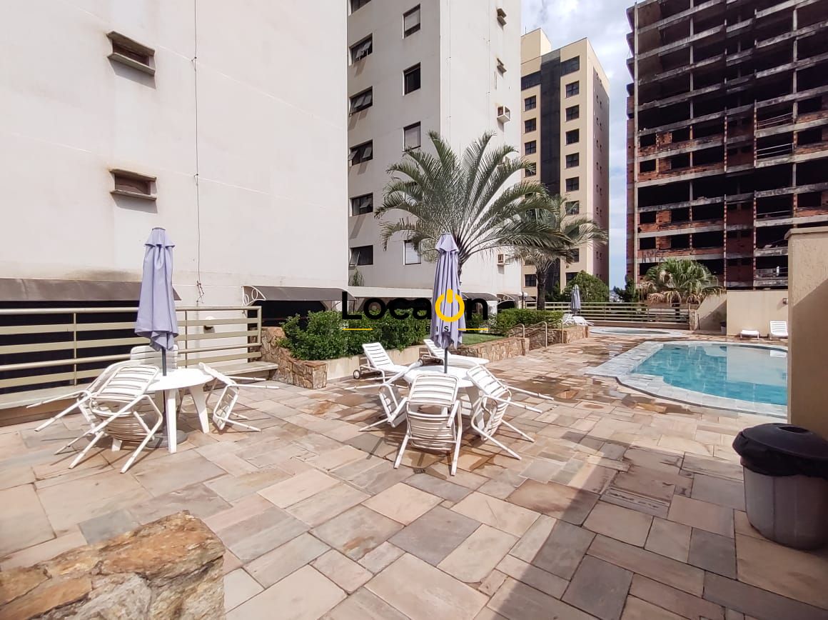 ALUGA - Apartamento no centro 3 Dormitórios