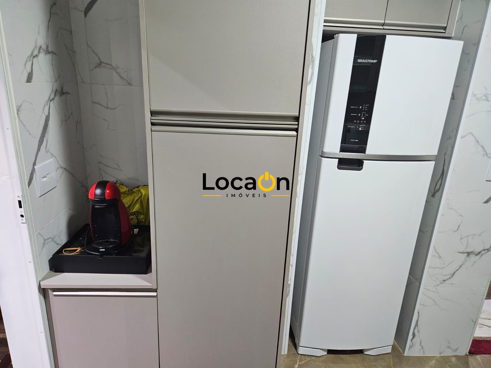 ALUGA- Casa 3 dormitórios, suíte, 2 banheiros, casa planejada em Ribeirão Preto
