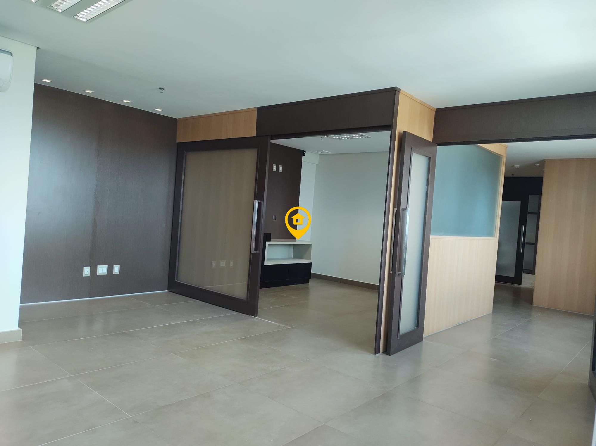 Prédio Inteiro para alugar com 12 quartos, 302m² - Foto 12