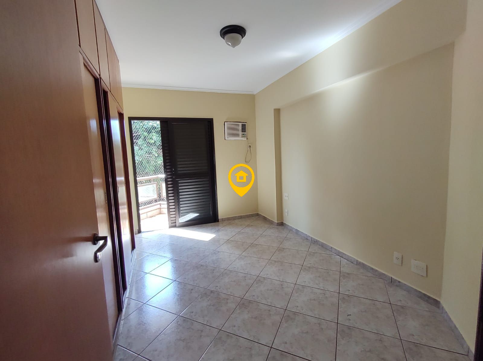 Apartamento para alugar com 3 quartos, 115m² - Foto 13