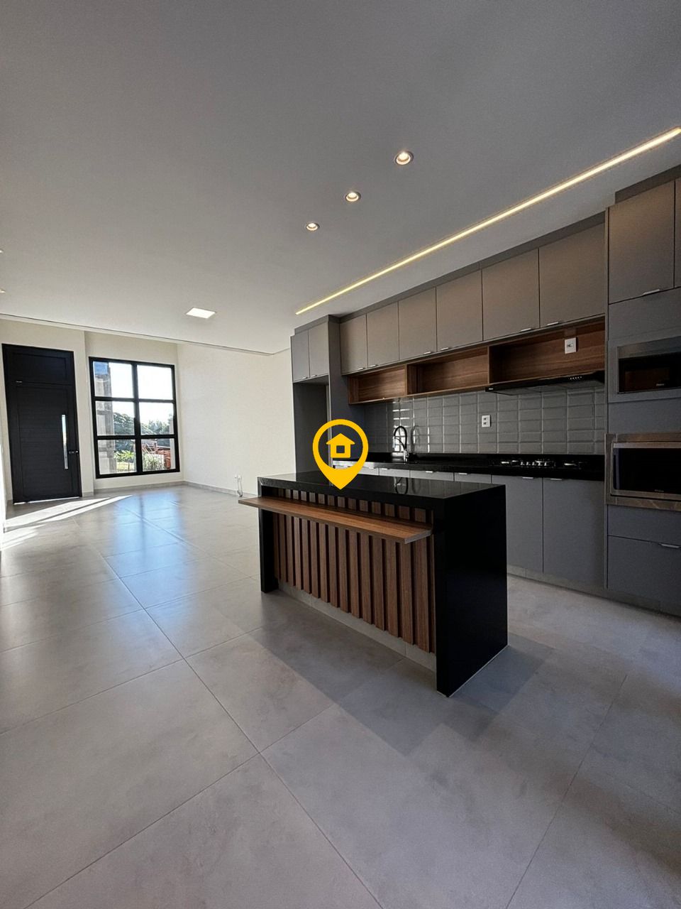 Casa à venda com 3 quartos, 250m² - Foto 3