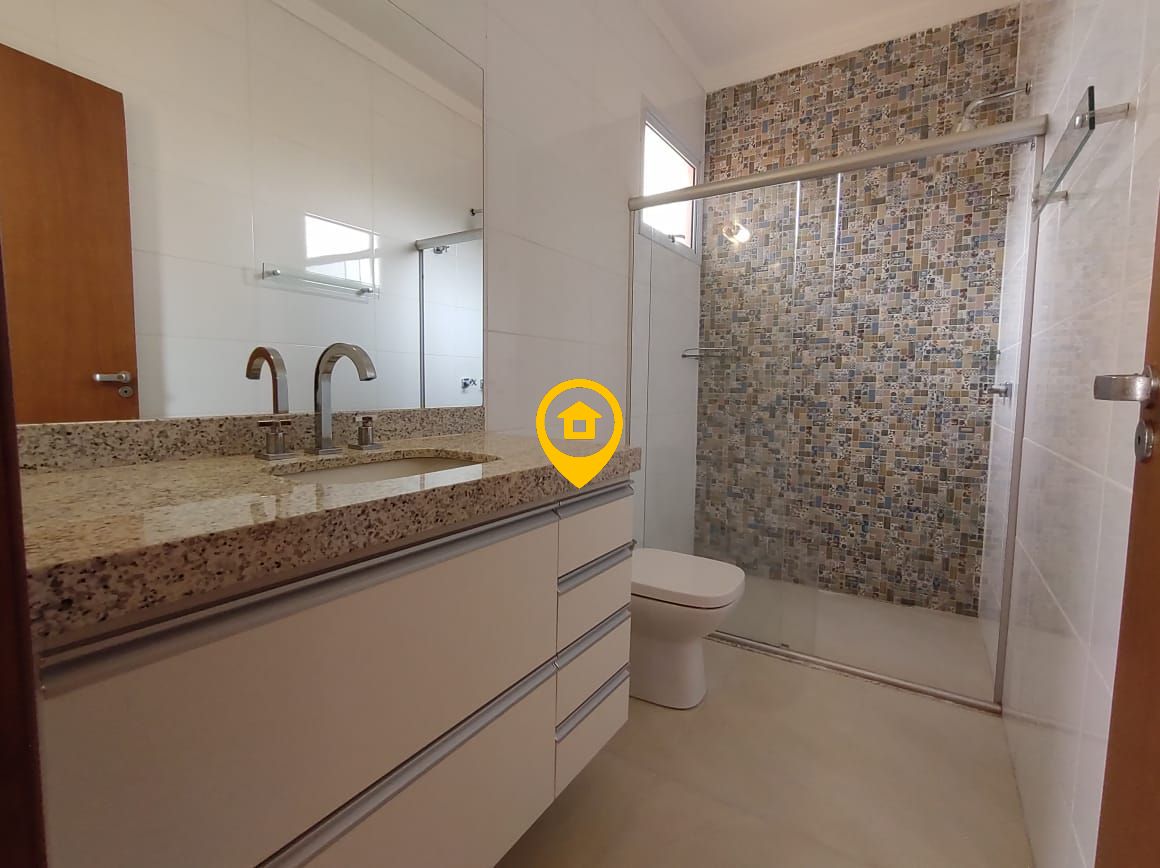 Casa de Condomínio para alugar com 3 quartos, 214m² - Foto 17