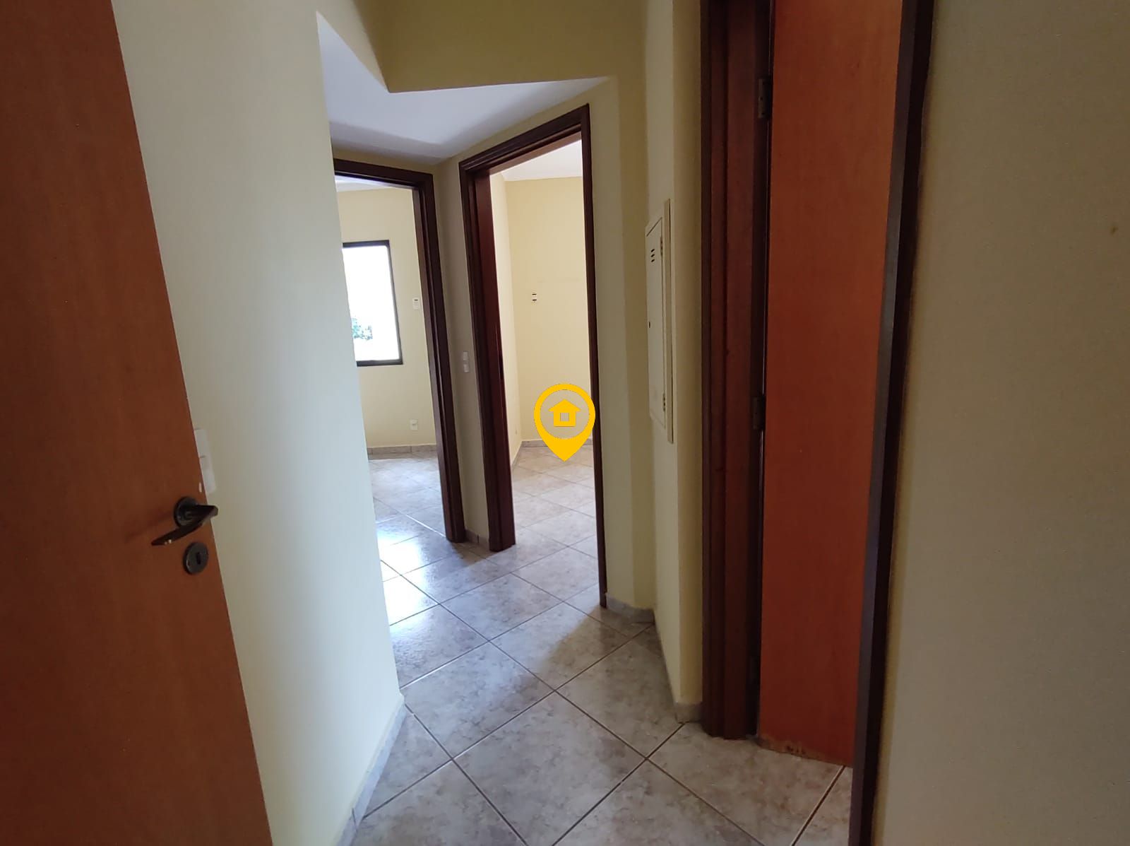 Apartamento para alugar com 3 quartos, 115m² - Foto 12