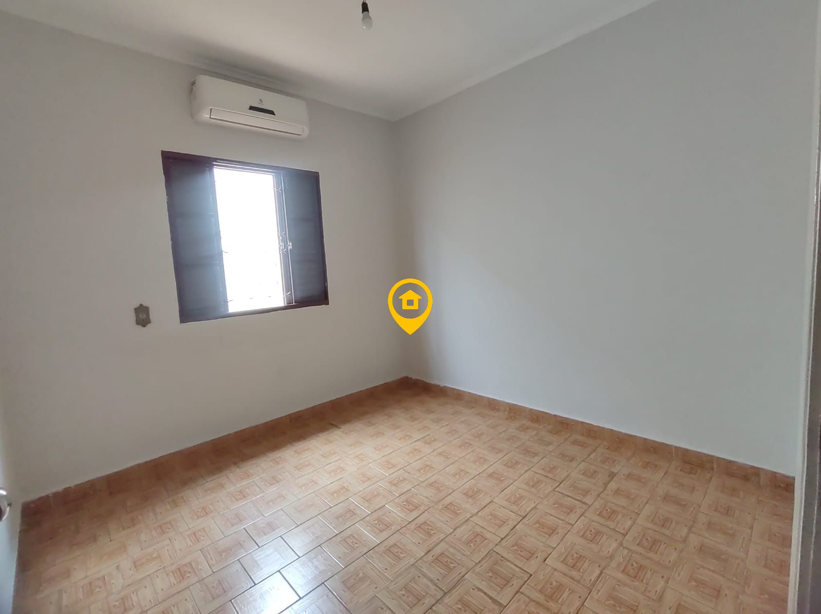 Casa para alugar com 2 quartos, 120m² - Foto 8