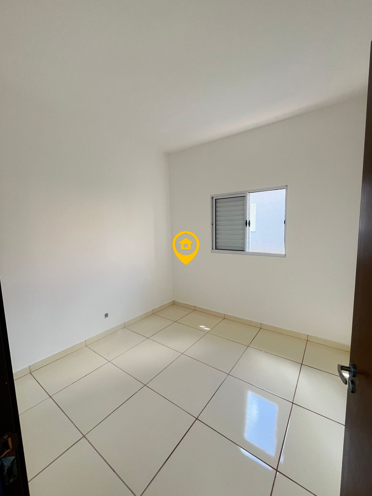 Casa à venda com 2 quartos, 54m² - Foto 4