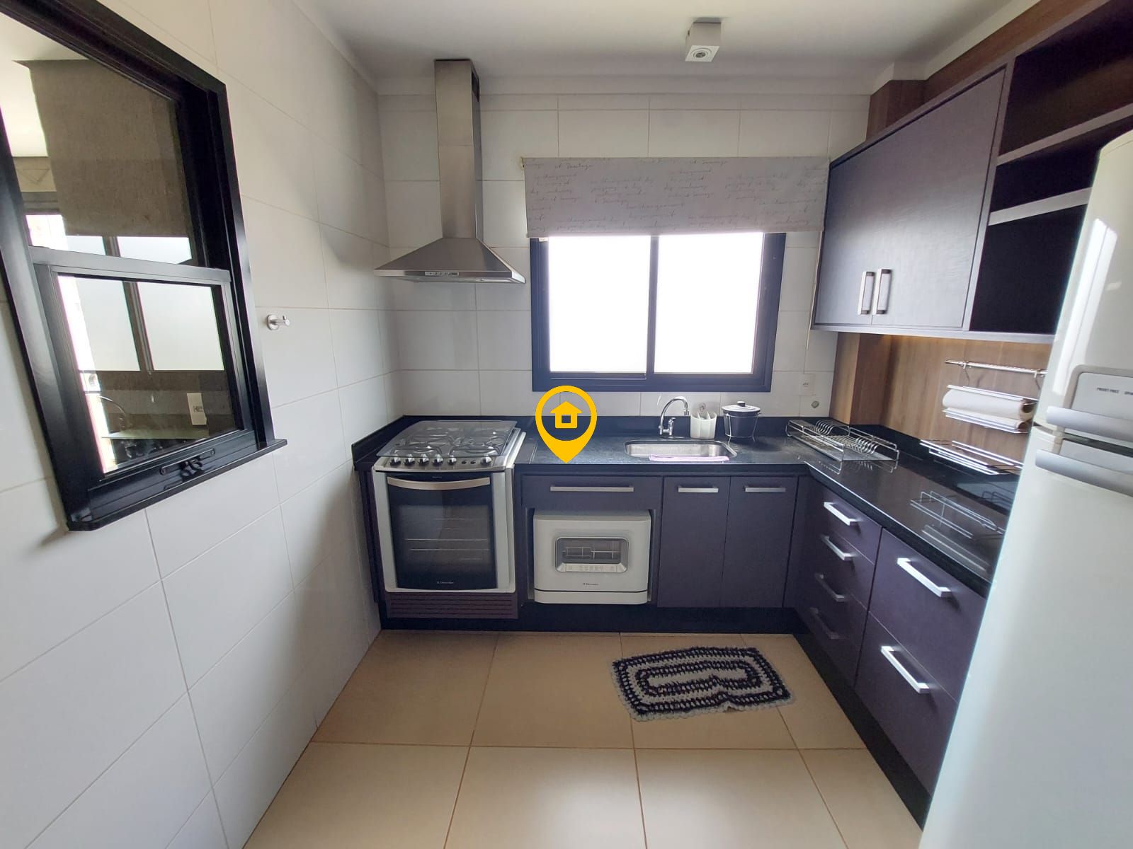 Apartamento para alugar com 3 quartos, 95m² - Foto 15