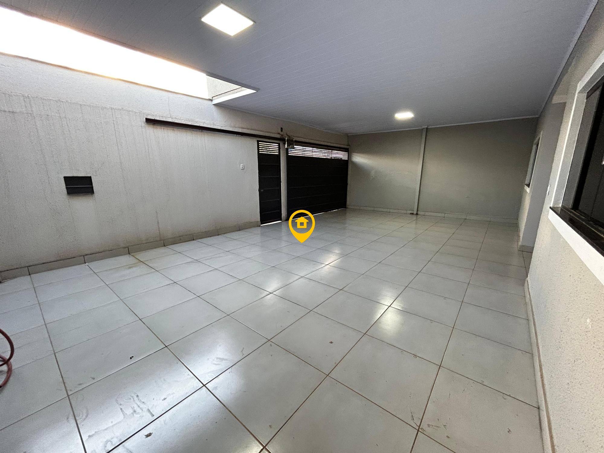 Casa para alugar com 2 quartos, 200m² - Foto 32