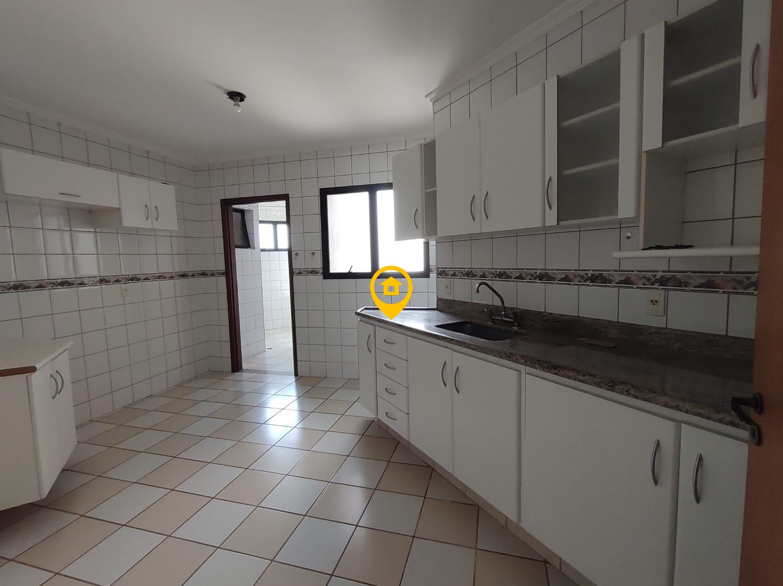 Apartamento para alugar com 3 quartos, 115m² - Foto 8