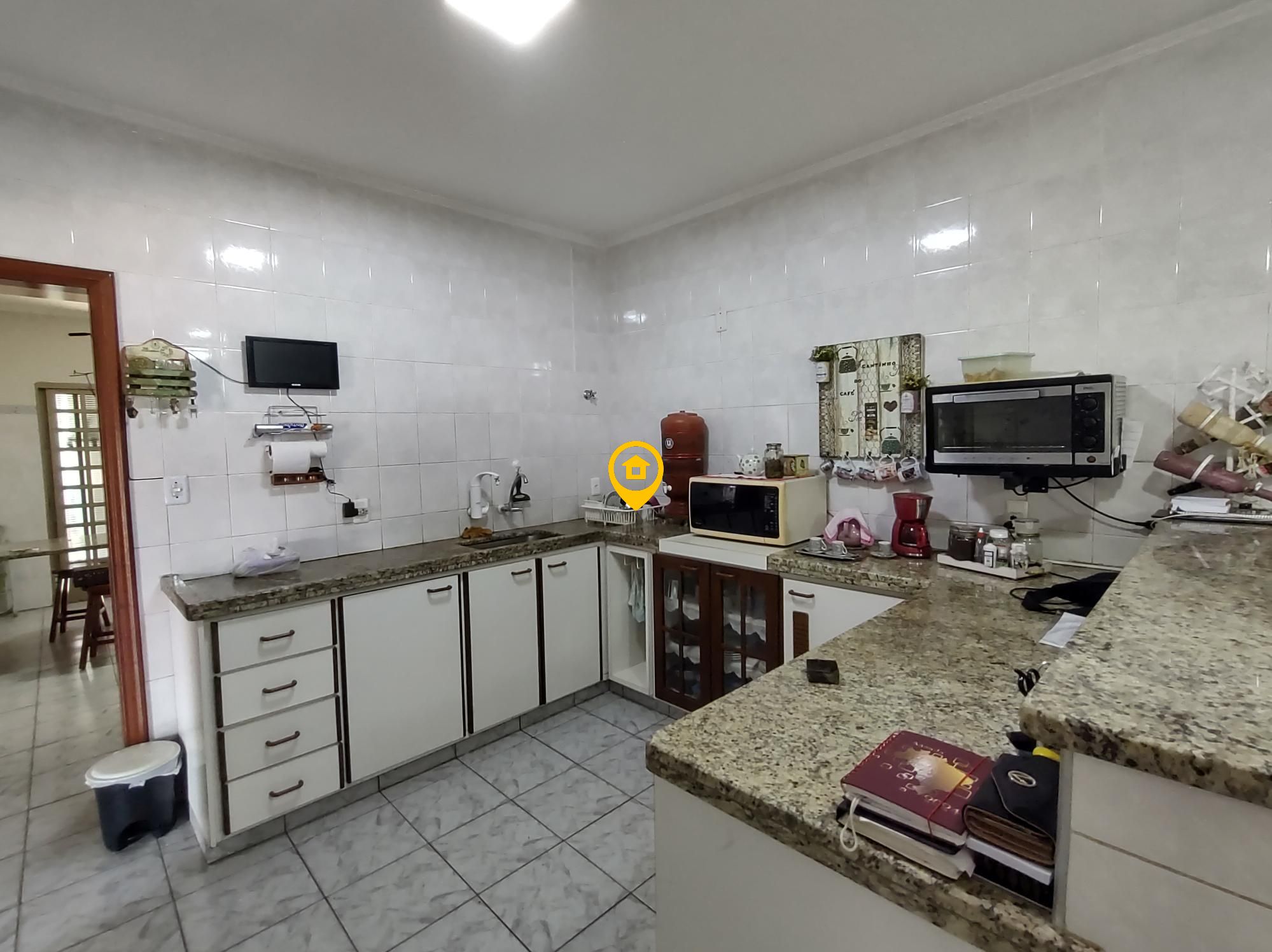 Casa à venda e aluguel com 3 quartos, 251m² - Foto 19