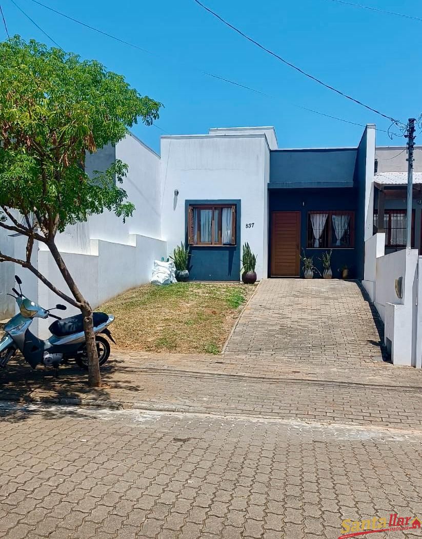 Casa à venda com 2 quartos, 89m² - Foto 1