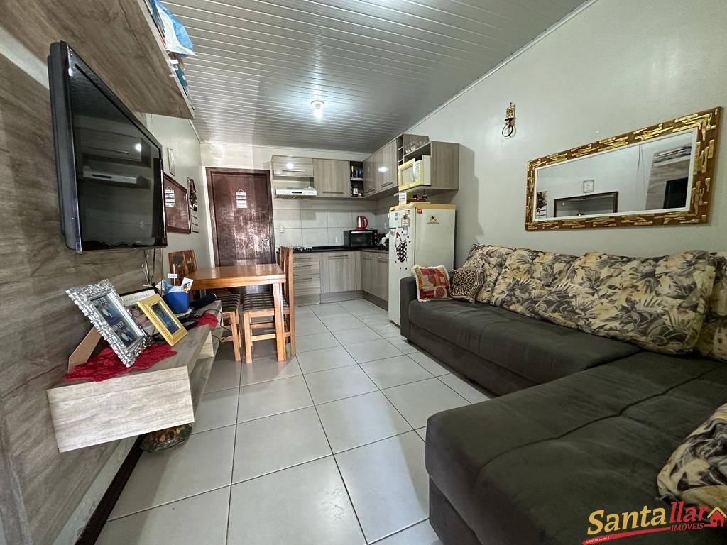 Casa à venda com 1 quarto, 45m² - Foto 1