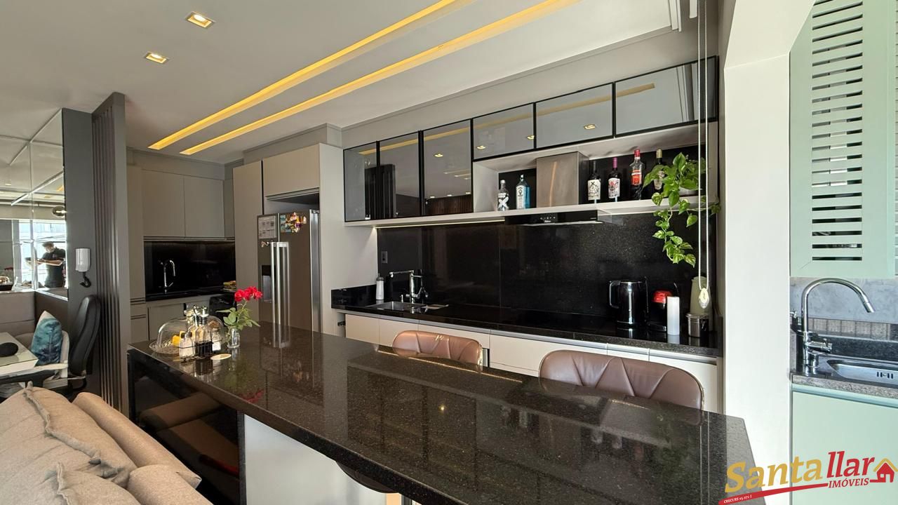 Apartamento com 2 Dormitórios à venda, 73 m² por R$ 590.000,00 Apartamento com 2 Dormitórios à venda, 73 m² por R$ 590.000,00