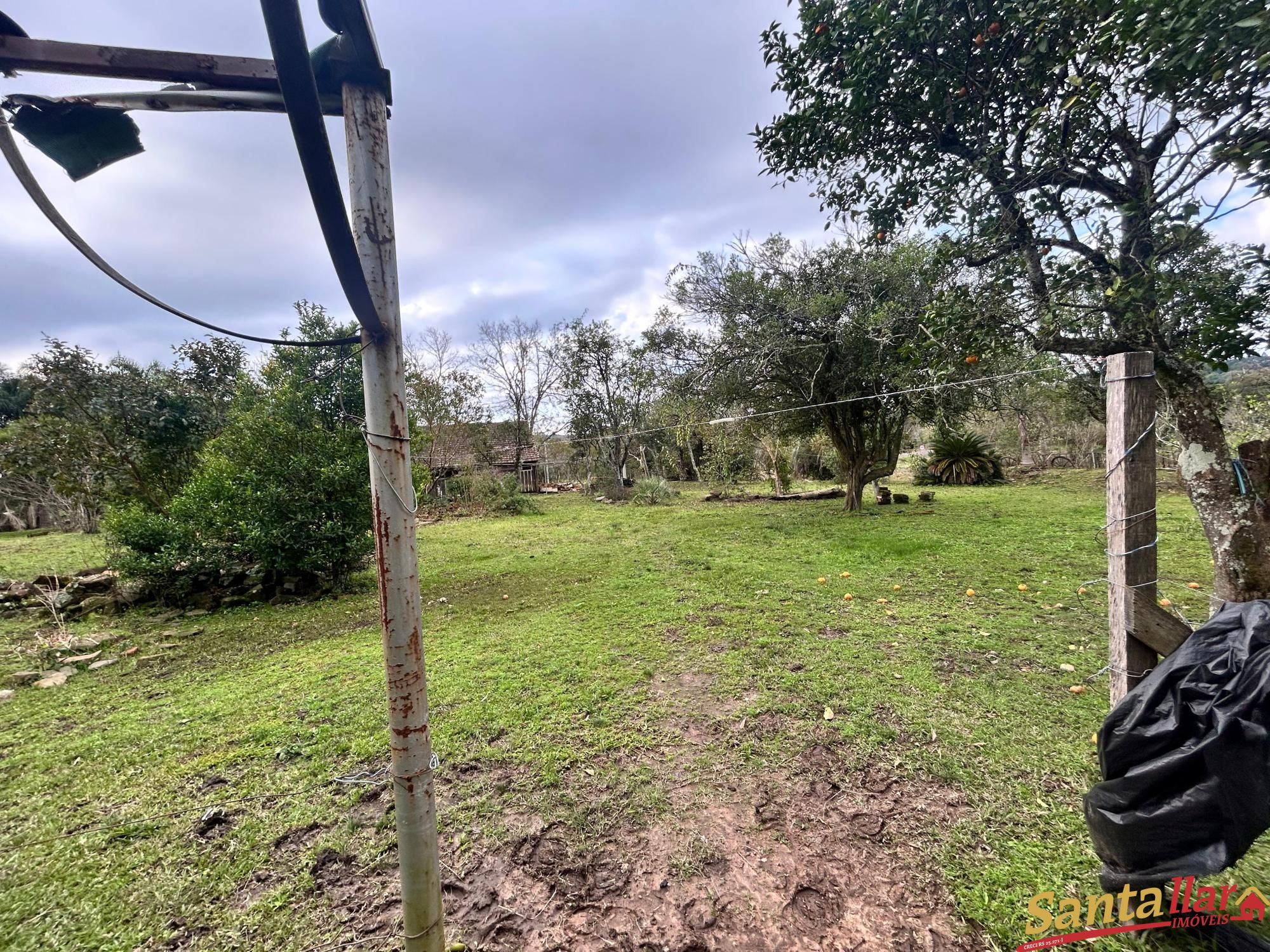 Chácara à venda com 2 quartos, 190m² - Foto 12