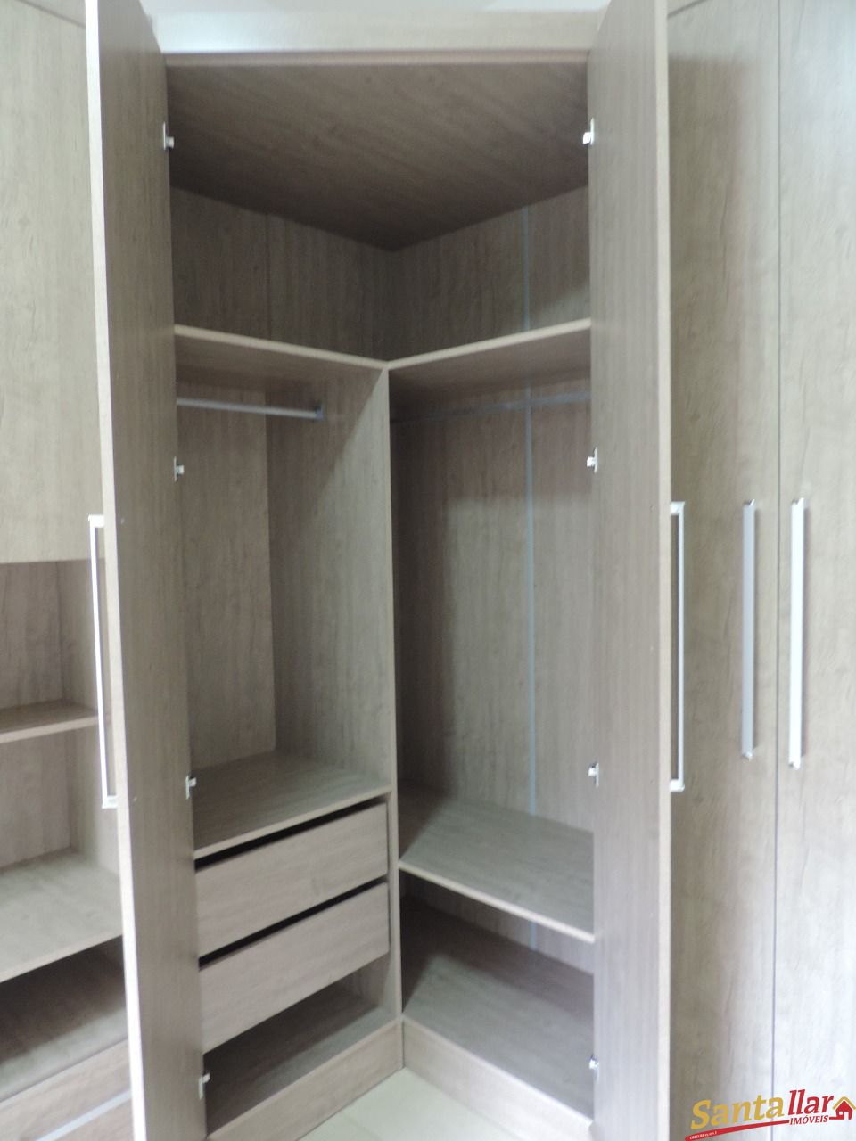 Apartamento com 1 Dormitórios à venda, 40 m² por R$ 235.000,00 Apartamento com 1 Dormitórios à venda, 40 m² por R$ 235.000,00