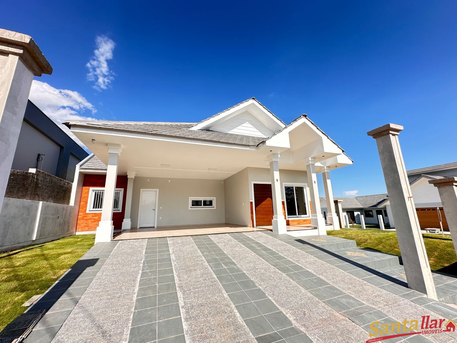 Casa com 3 Dormitórios à venda, 183 m² por R$ 1.170.000,00 Casa com 3 Dormitórios à venda, 183 m² por R$ 1.170.000,00