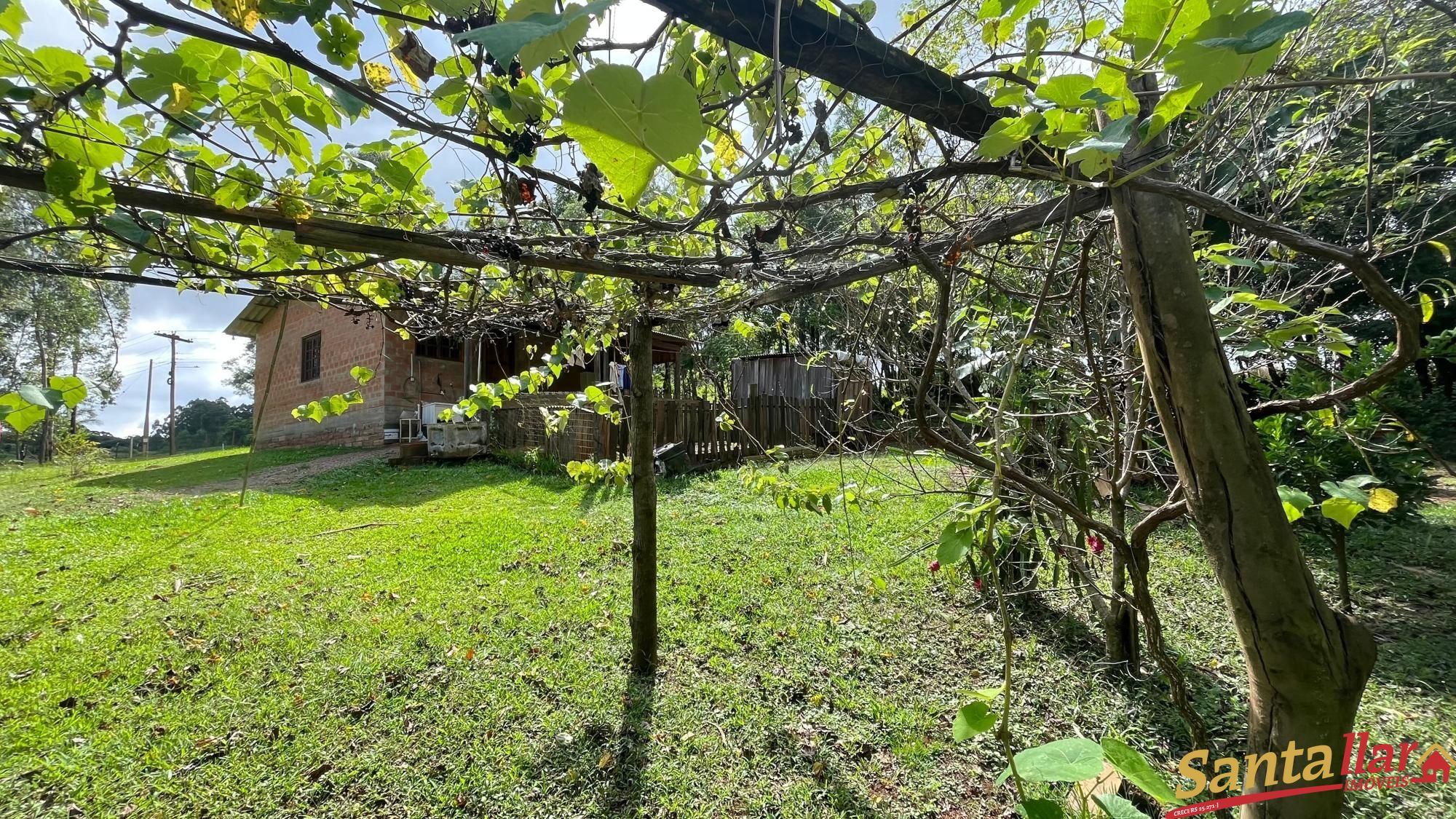 Chácara à venda com 2 quartos, 49m² - Foto 24