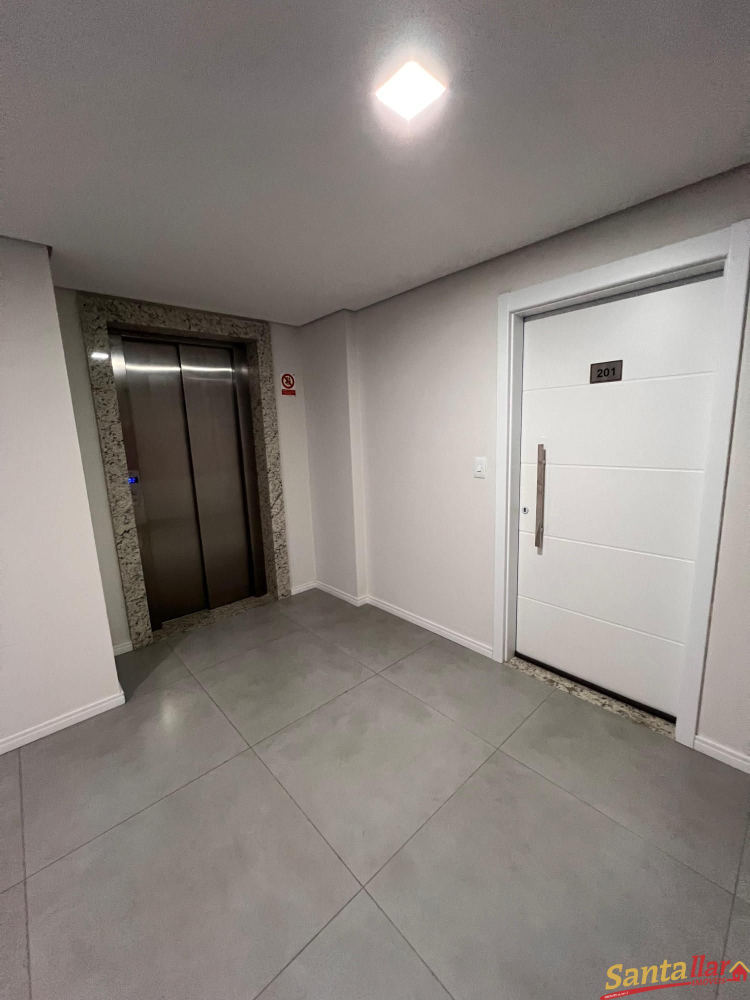 Apartamento à venda com 2 quartos, 93m² - Foto 2