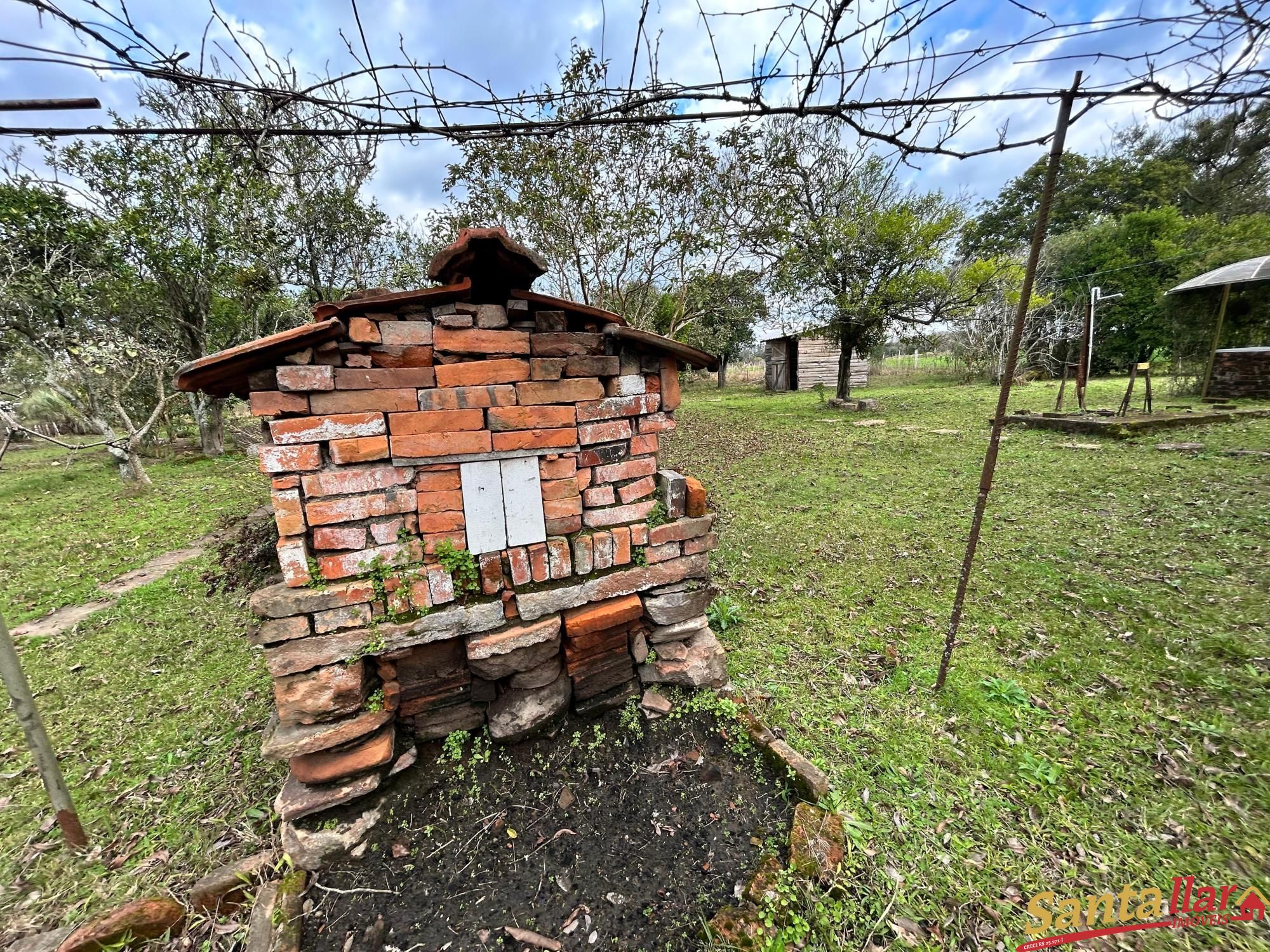 Chácara à venda com 2 quartos, 190m² - Foto 26