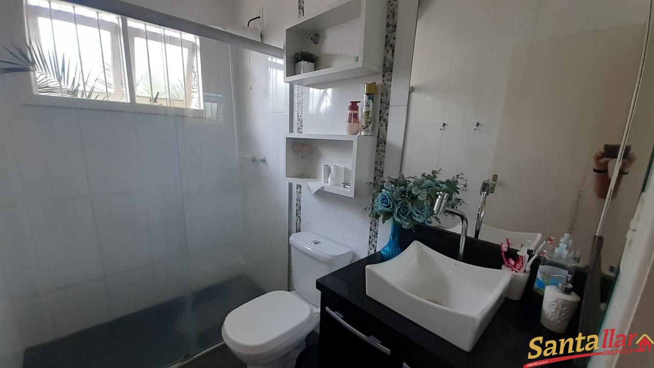 Casa à venda com 2 quartos, 165m² - Foto 11