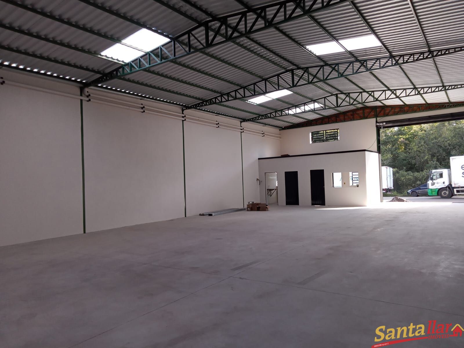 Depósito-Galpão-Armazém à venda, 420m² - Foto 4