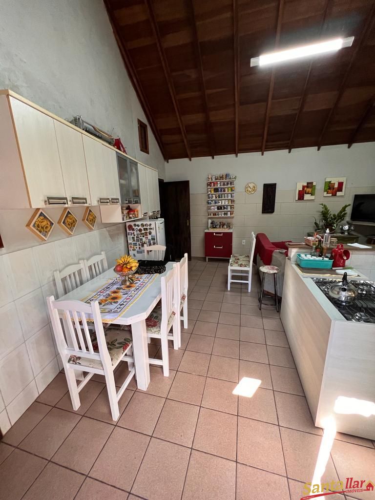 Casa à venda com 2 quartos, 154m² - Foto 4