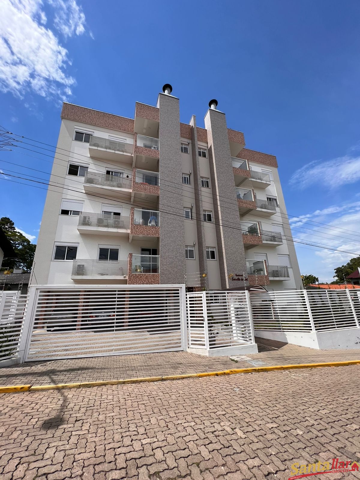 Apartamento à venda com 2 quartos, 65m² - Foto 2