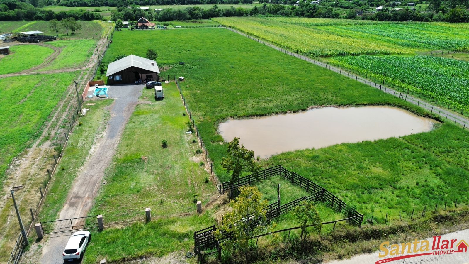 Fazenda/sítio/chácara/haras com 3 Dormitórios à venda, 200 m² por R$ 779.000,00 Fazenda/sítio/chácara/haras com 3 Dormitórios à venda, 200 m² por R$ 779.000,00