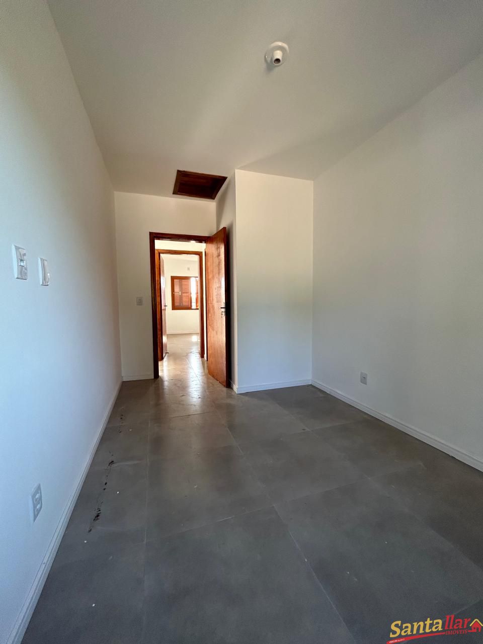 Casa à venda com 2 quartos, 55m² - Foto 4