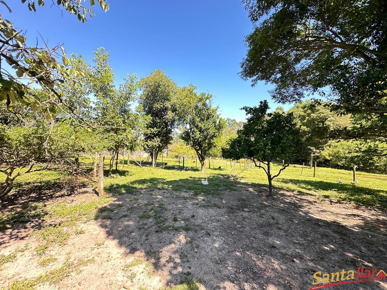 Fazenda/sítio/chácara/haras com 3 Dormitórios à venda, 129 m² por R$ 650.000,00 Fazenda/sítio/chácara/haras com 3 Dormitórios à venda, 129 m² por R$ 650.000,00