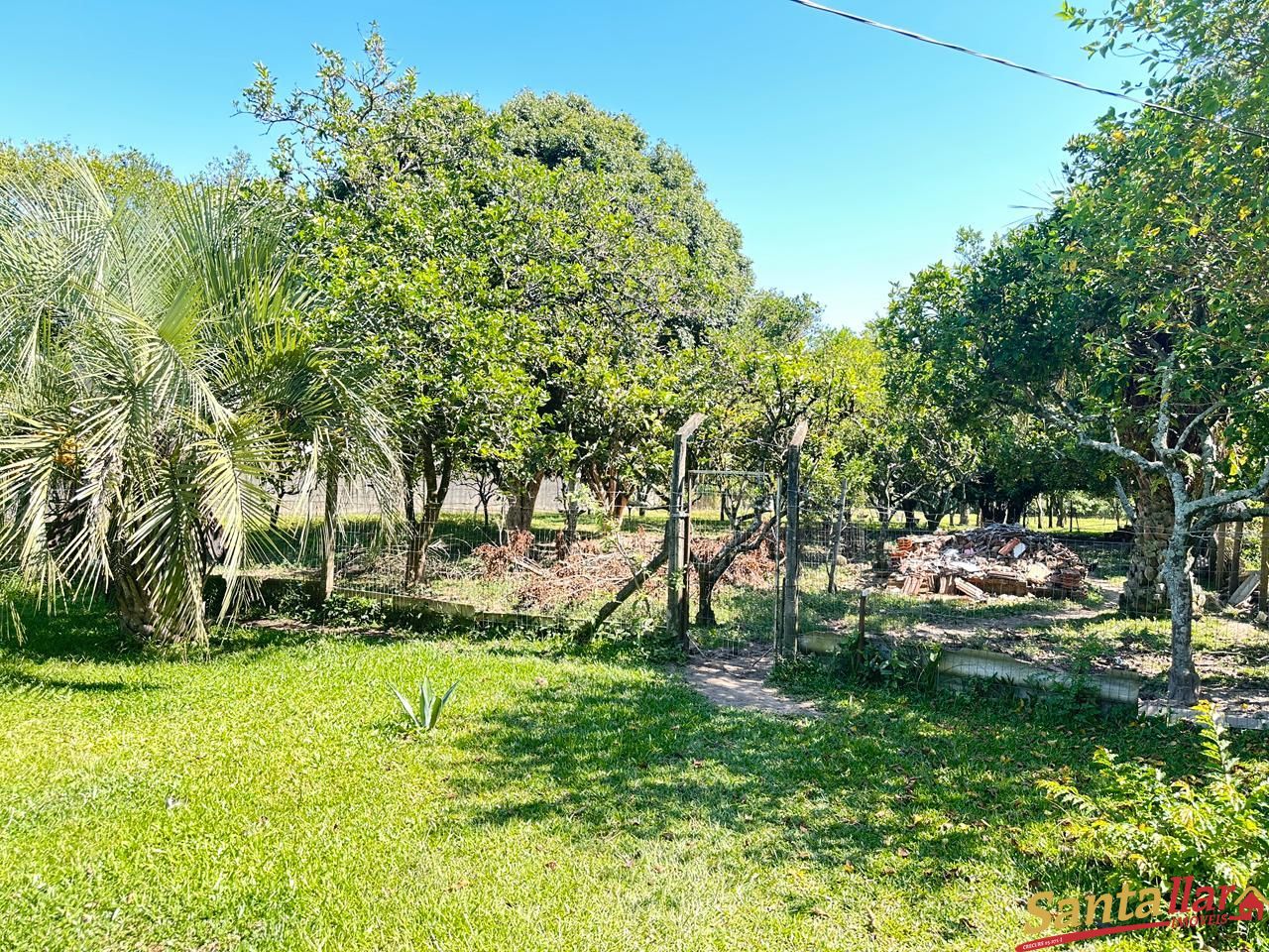 Fazenda/sítio/chácara/haras com 3 Dormitórios à venda, 129 m² por R$ 650.000,00 Fazenda/sítio/chácara/haras com 3 Dormitórios à venda, 129 m² por R$ 650.000,00