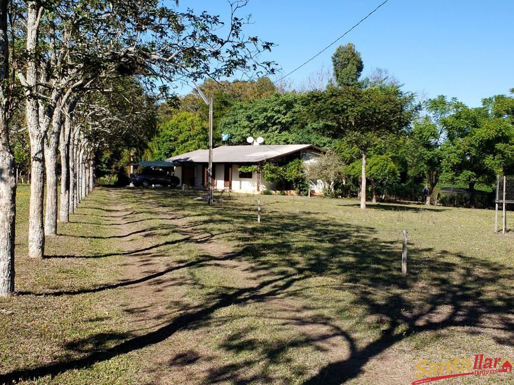 Fazenda à venda com 3 quartos, 130m² - Foto 1