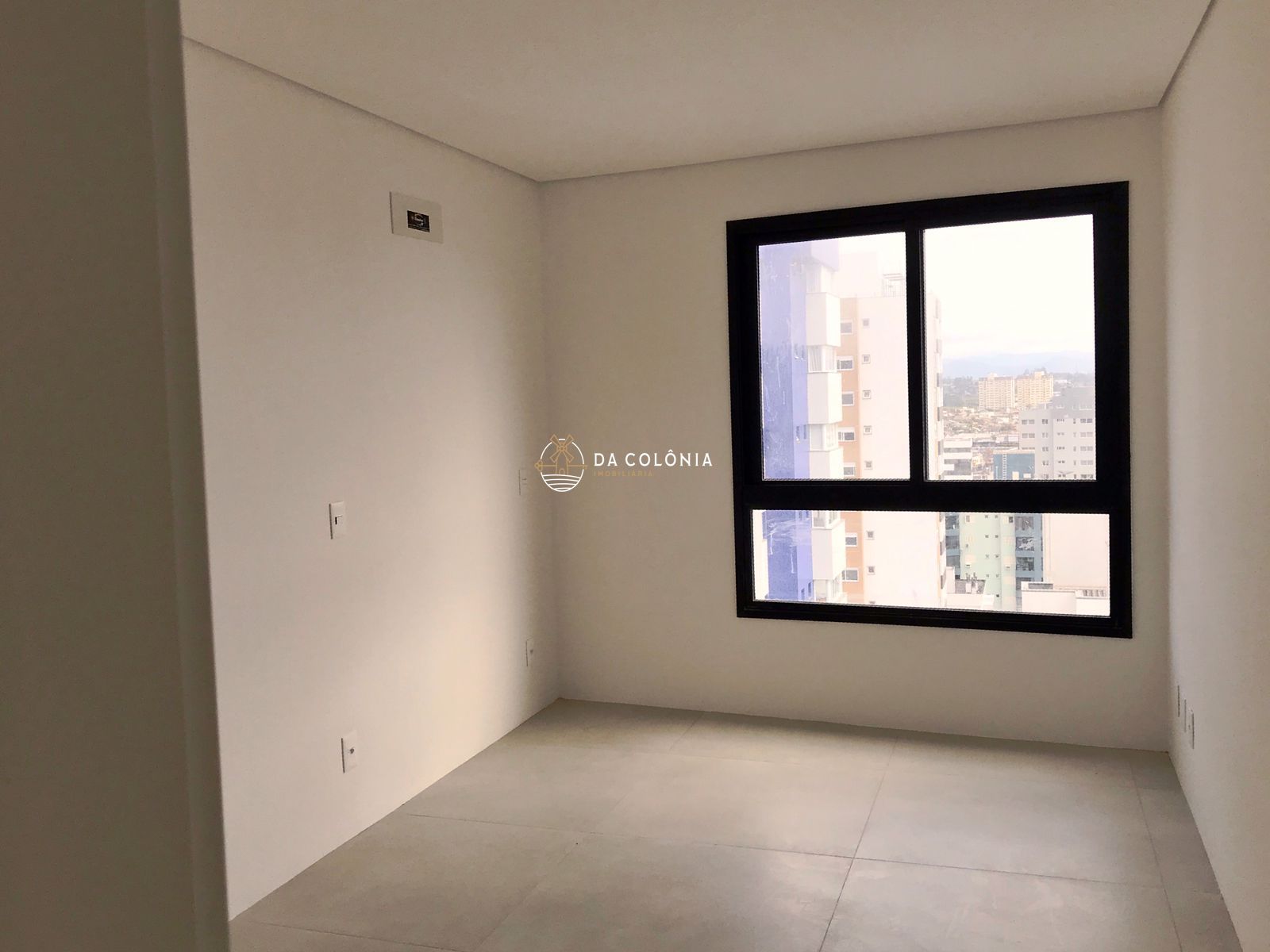 Apartamento à venda com 3 quartos, 106m² - Foto 15