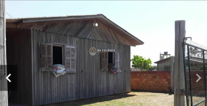 Casa à venda com 4 quartos, 100m² - Foto 2