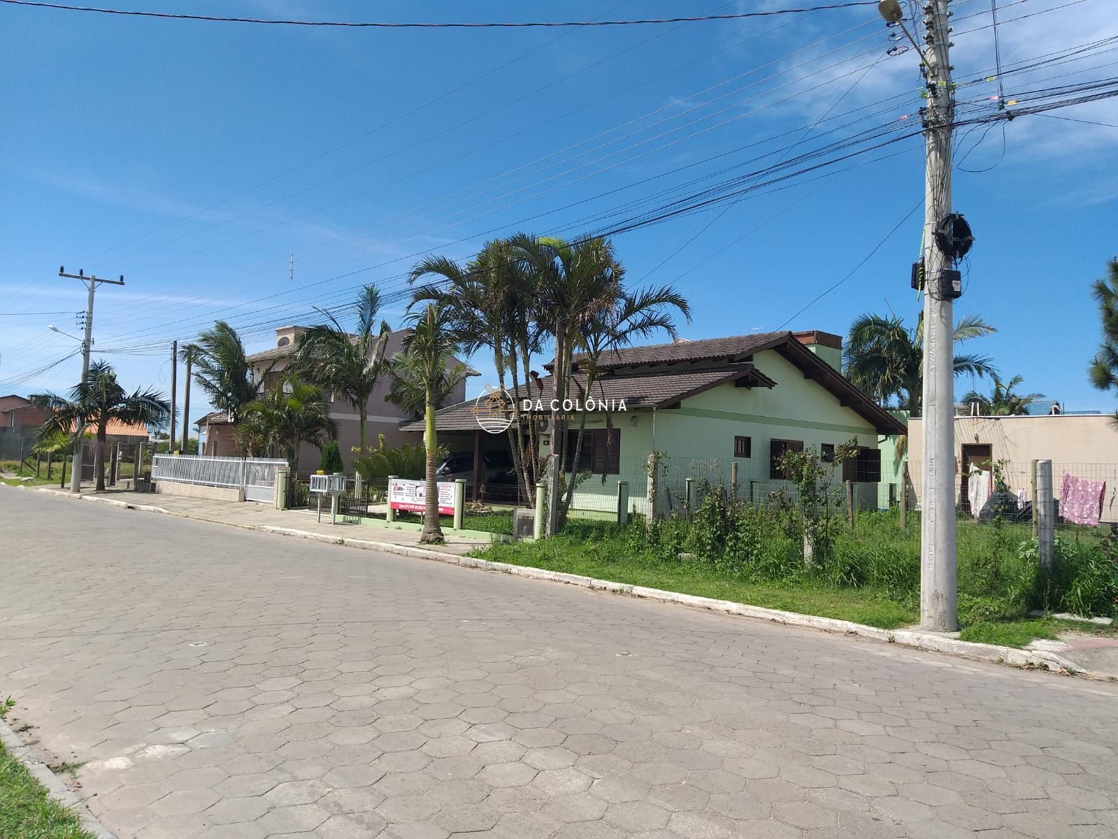 Casa à venda com 3 quartos, 150m² - Foto 3