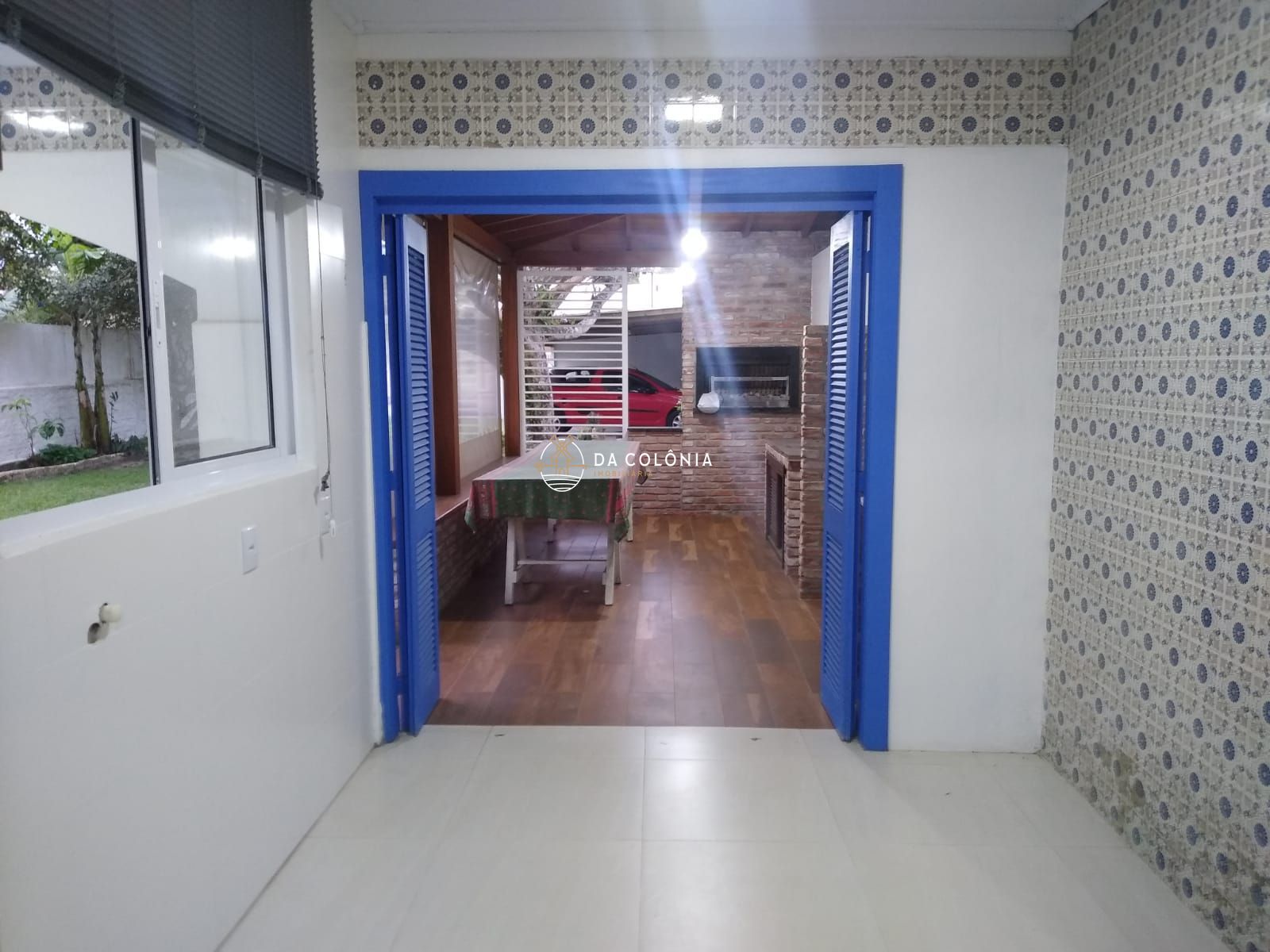 Casa à venda com 2 quartos, 115m² - Foto 2