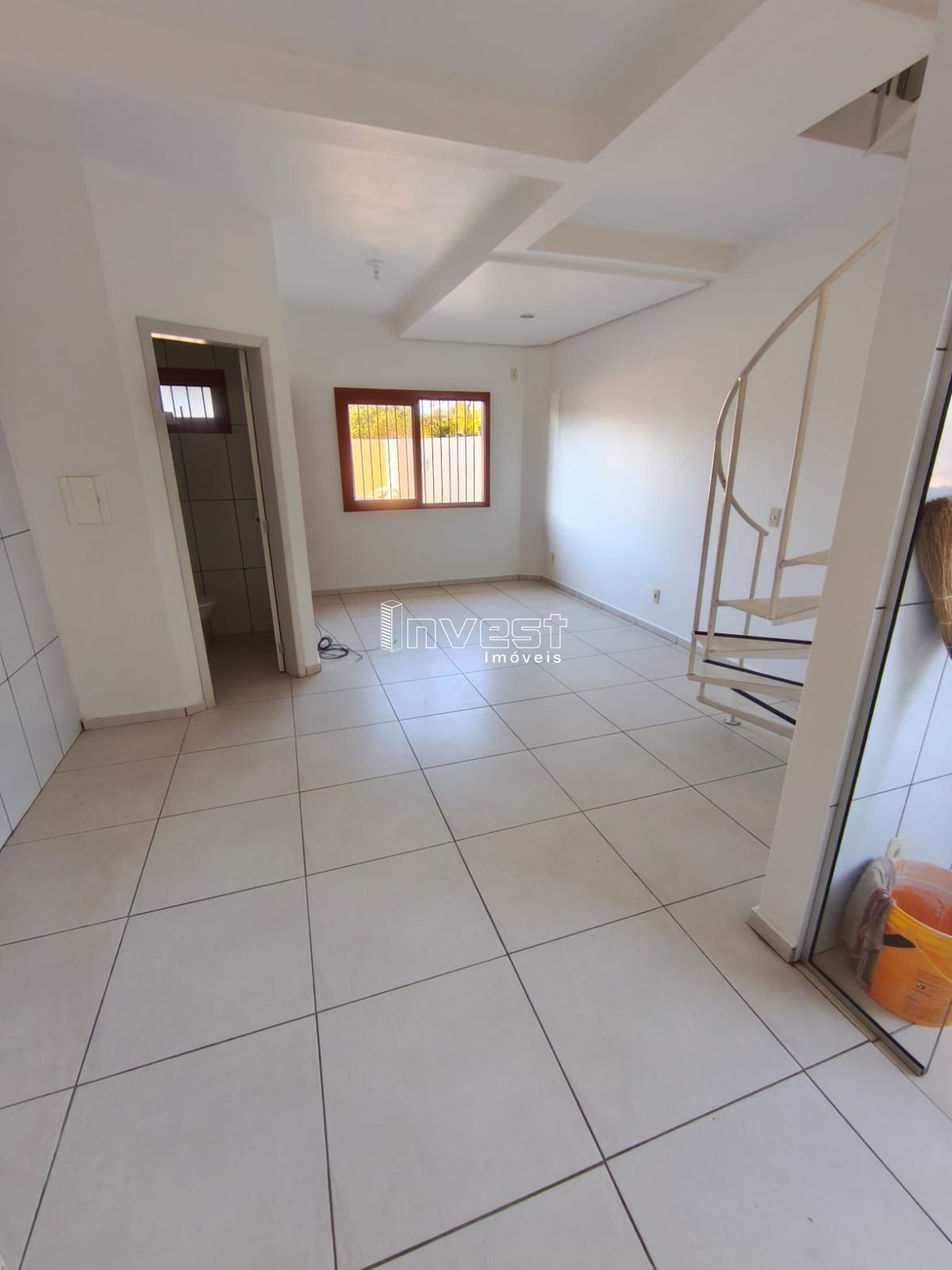 Apartamento com 2 Dormitórios à venda, 57 m² por R$ 200.000,00 Apartamento com 2 Dormitórios à venda, 57 m² por R$ 200.000,00