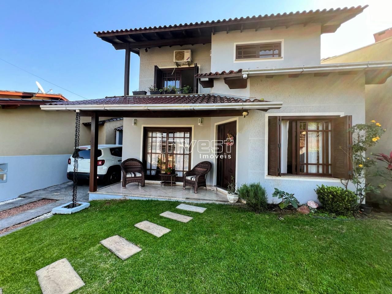 Casa, 4 quartos, 191 m² - Foto 1