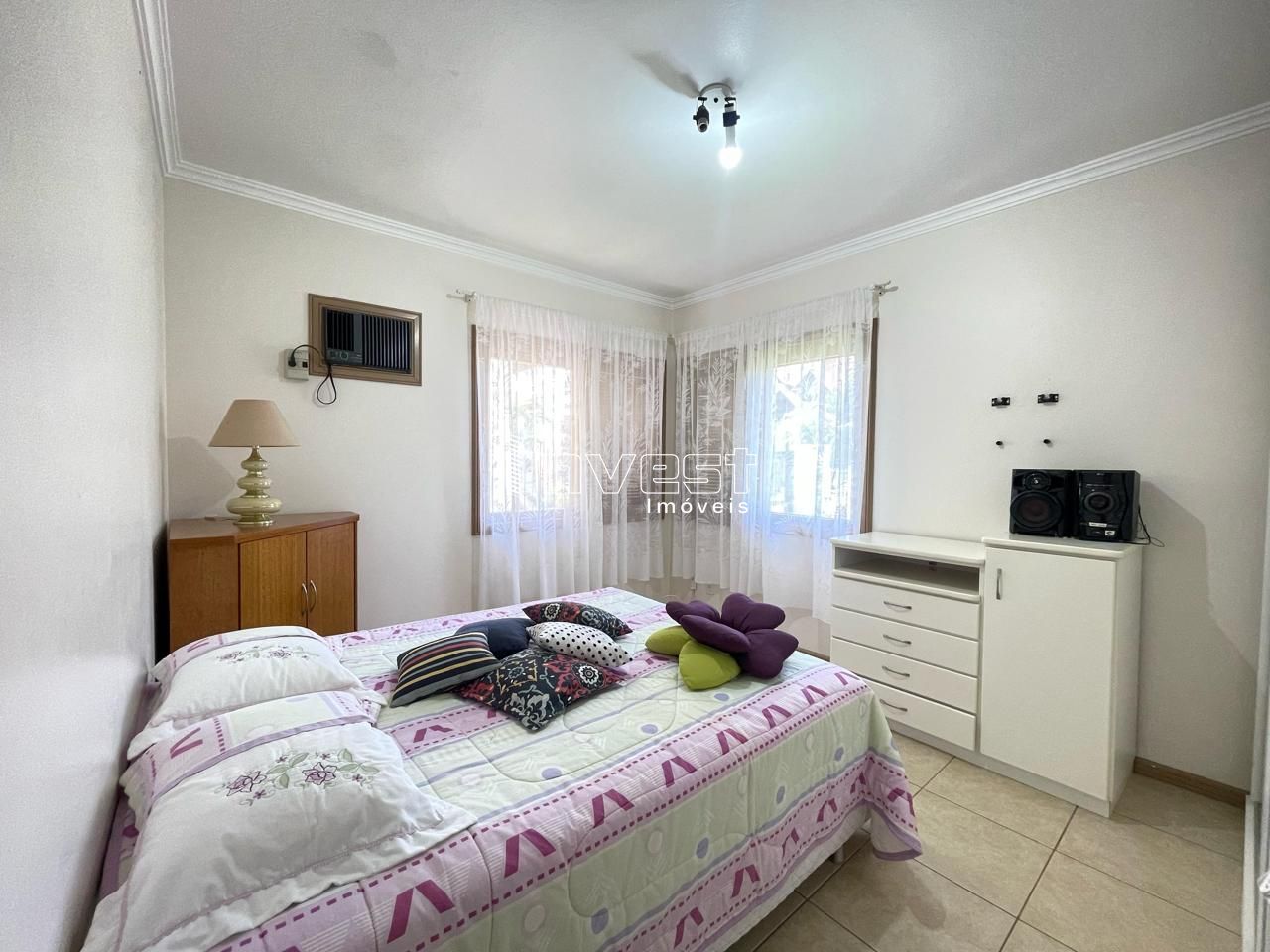 Casa à venda com 3 quartos, 198m² - Foto 8