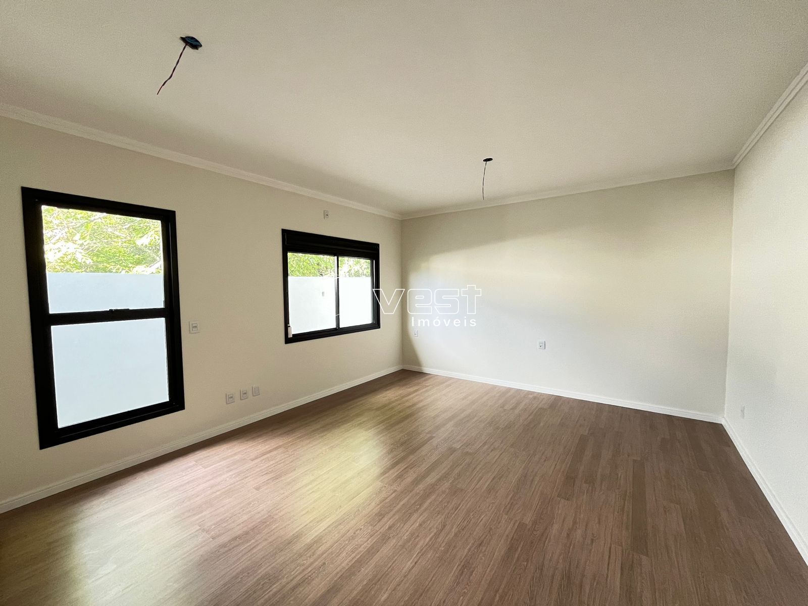 Casa à venda com 3 quartos, 169m² - Foto 14