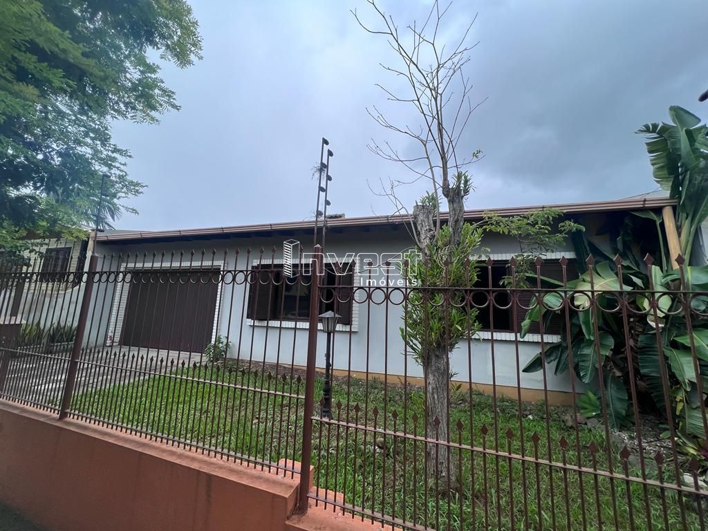 Casa à venda com 3 quartos, 225m² - Foto 1