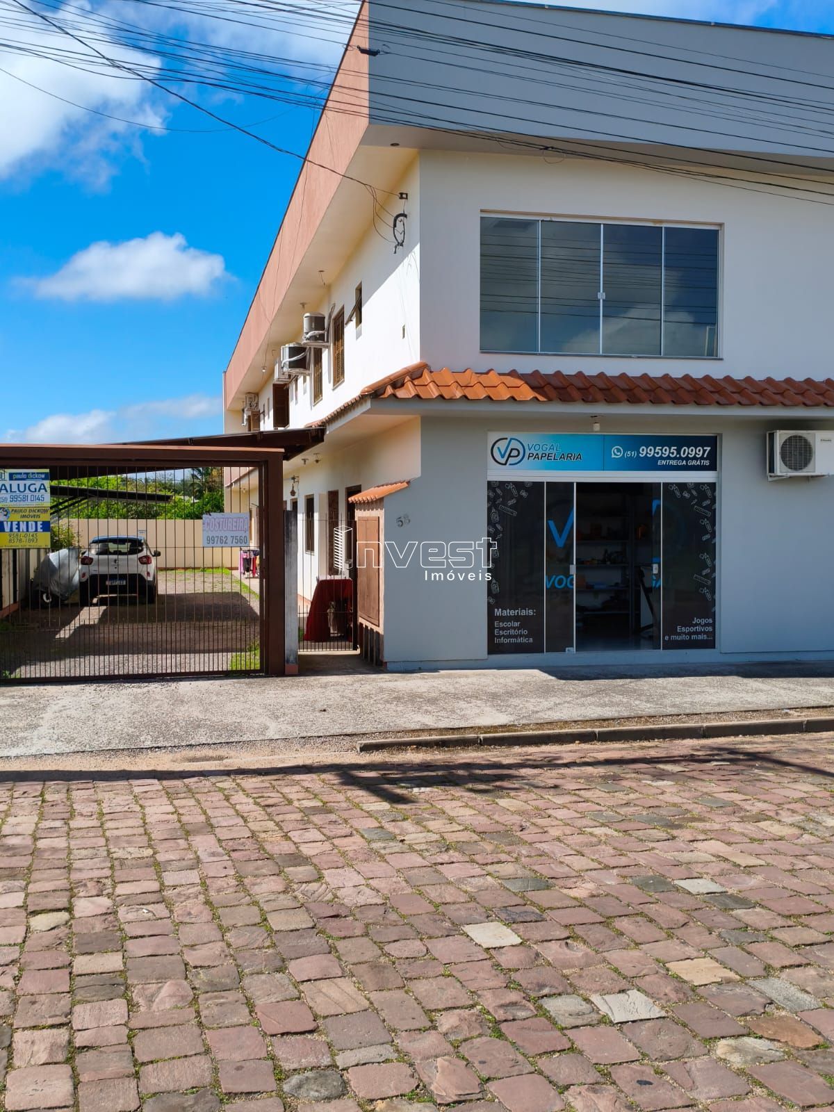 Apartamento com 2 Dormitórios à venda, 57 m² por R$ 200.000,00 Apartamento com 2 Dormitórios à venda, 57 m² por R$ 200.000,00