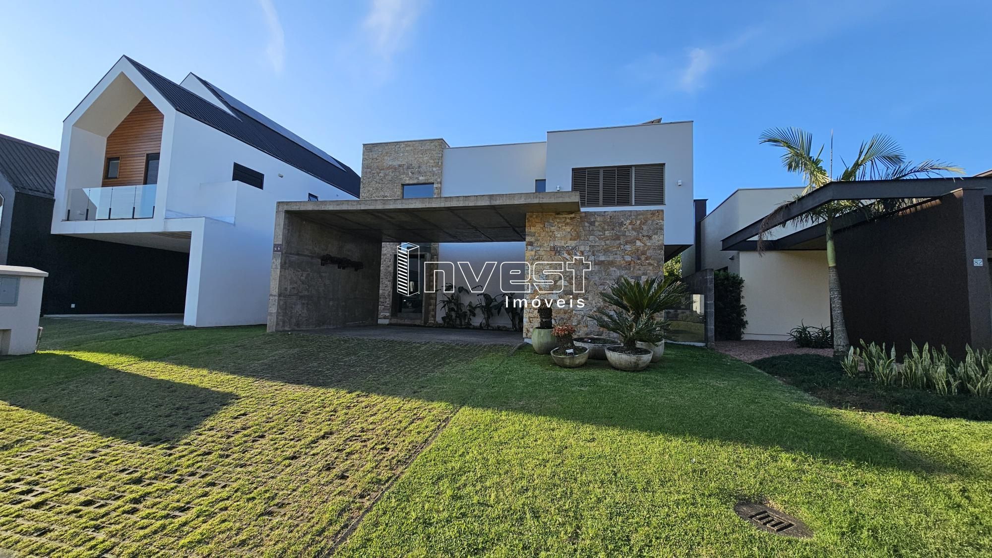 Casa, 3 quartos, 242 m² - Foto 2