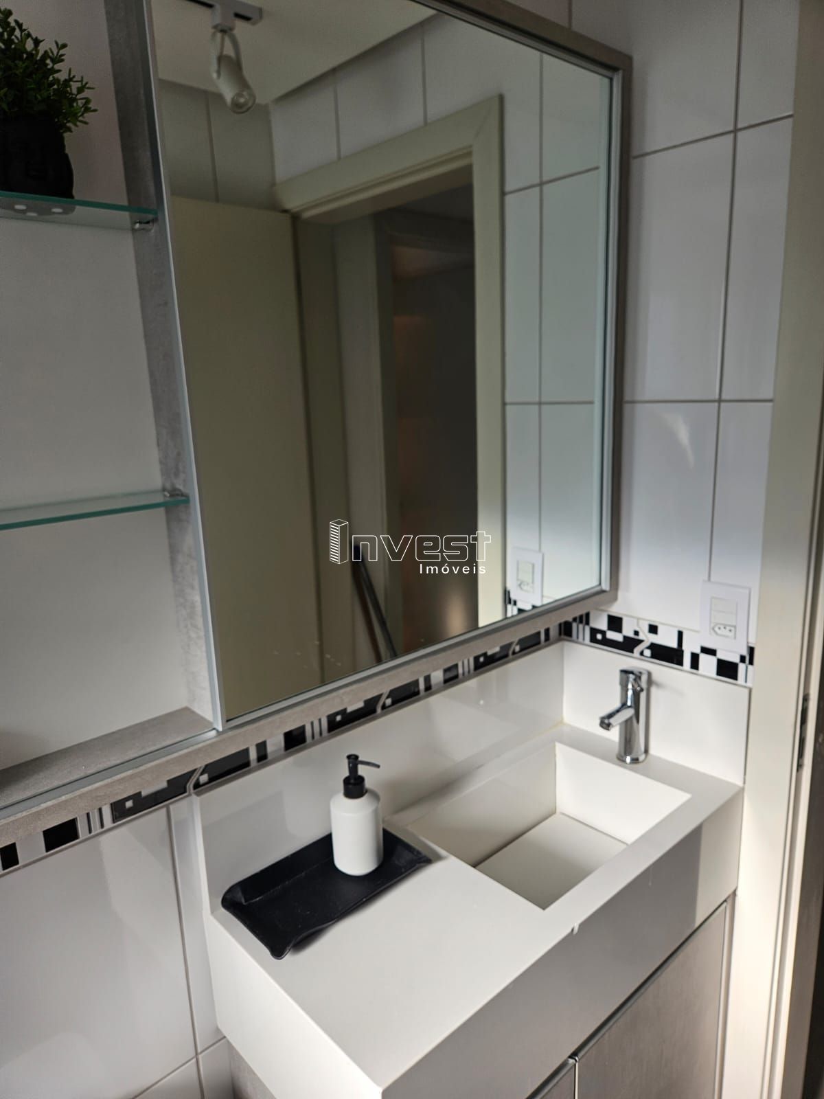 Apartamento com 2 Dormitórios à venda, 63 m² por R$ 460.000,00 Apartamento com 2 Dormitórios à venda, 63 m² por R$ 460.000,00