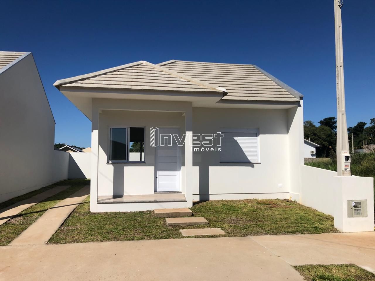Casa à venda com 2 quartos, 45m² - Foto 1